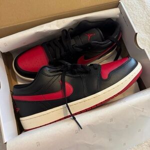 Nike Air Jordan Low Women’s 10.5 Men’s 9